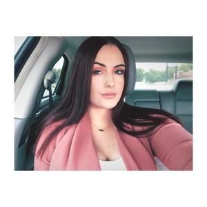 Meet your Posher, Bailey